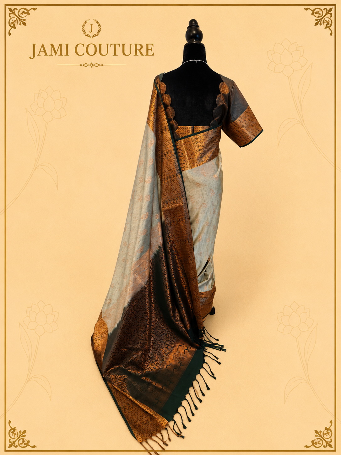 Gorgeous Emerald green & Copper Handloom Silk Saree Comes with a beautifully stitched matching blouse