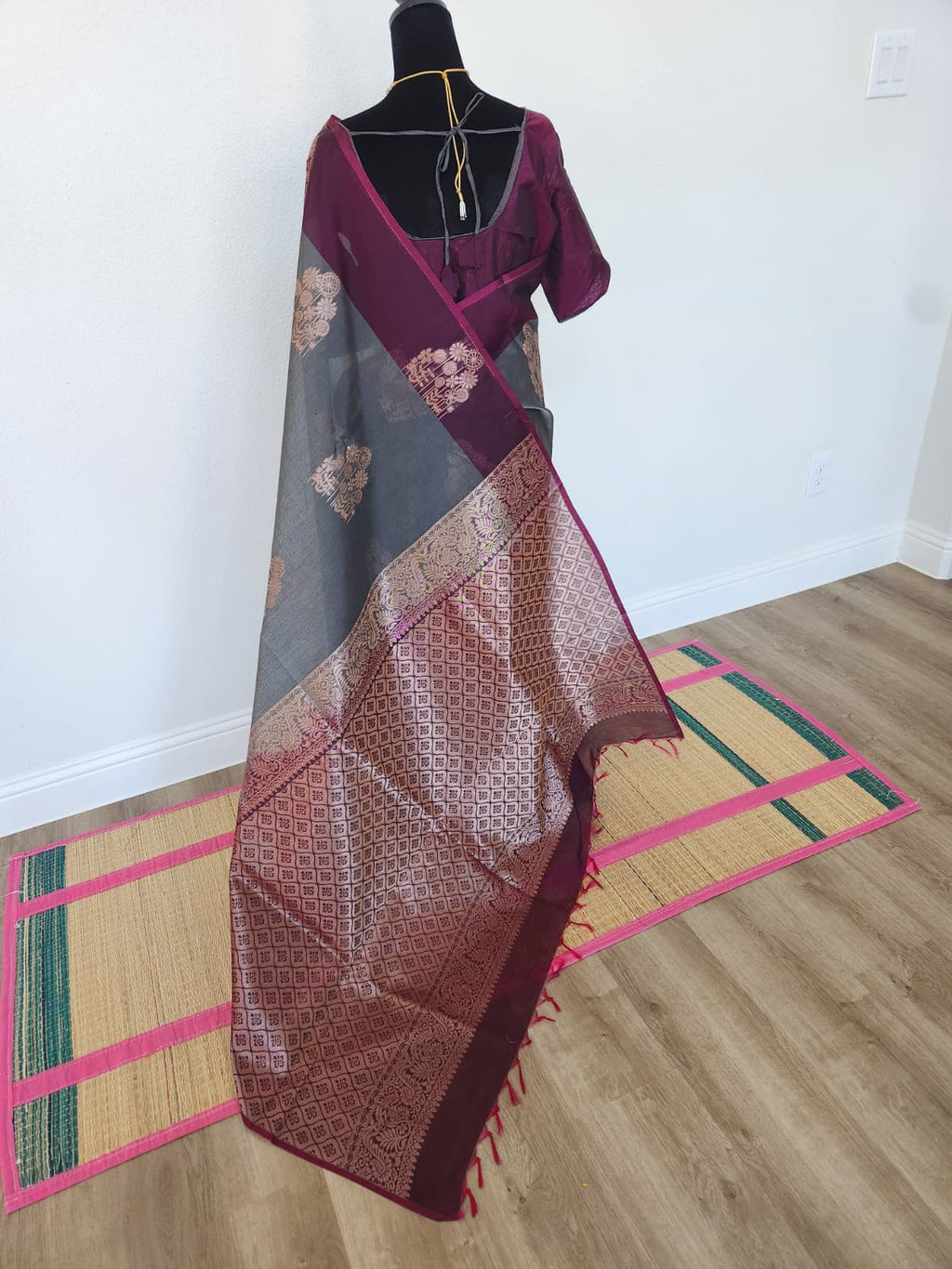 Gray Kanchi Silk Cotton Saree, Gold Zari Brocade