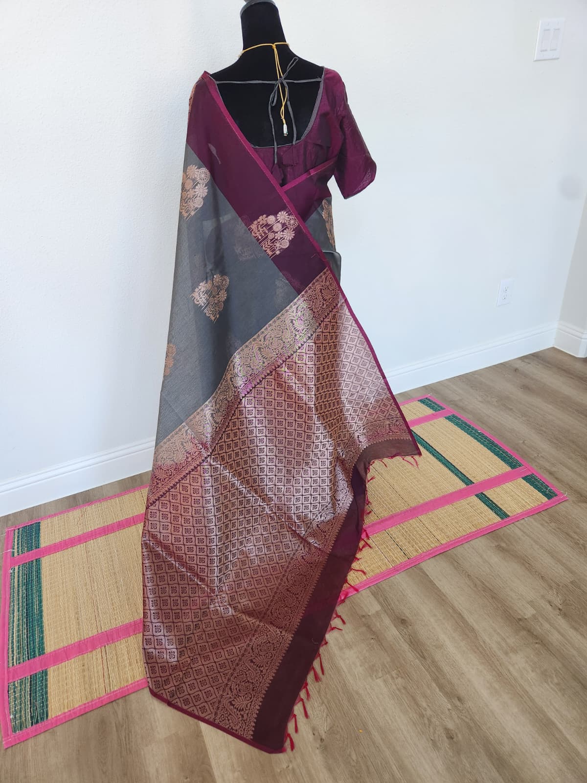 Gray Kanchi Silk Cotton Saree, Gold Zari Brocade