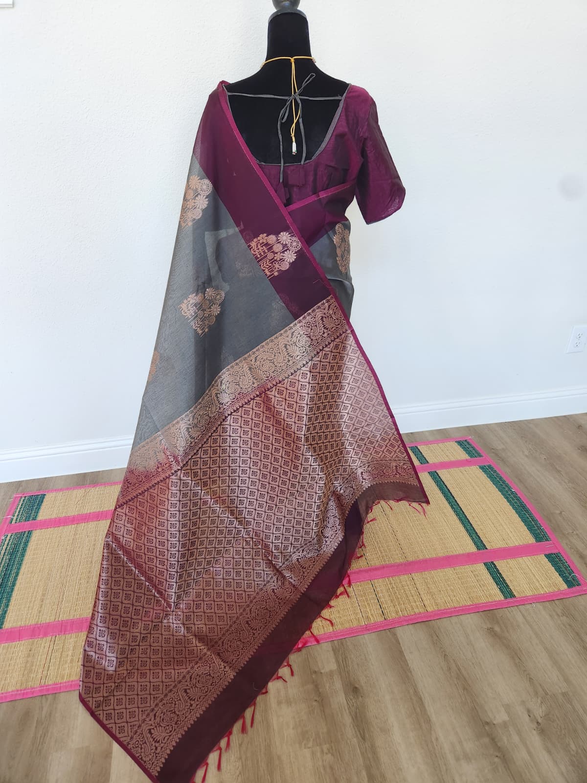 Gray Kanchi Silk Cotton Saree, Gold Zari Brocade