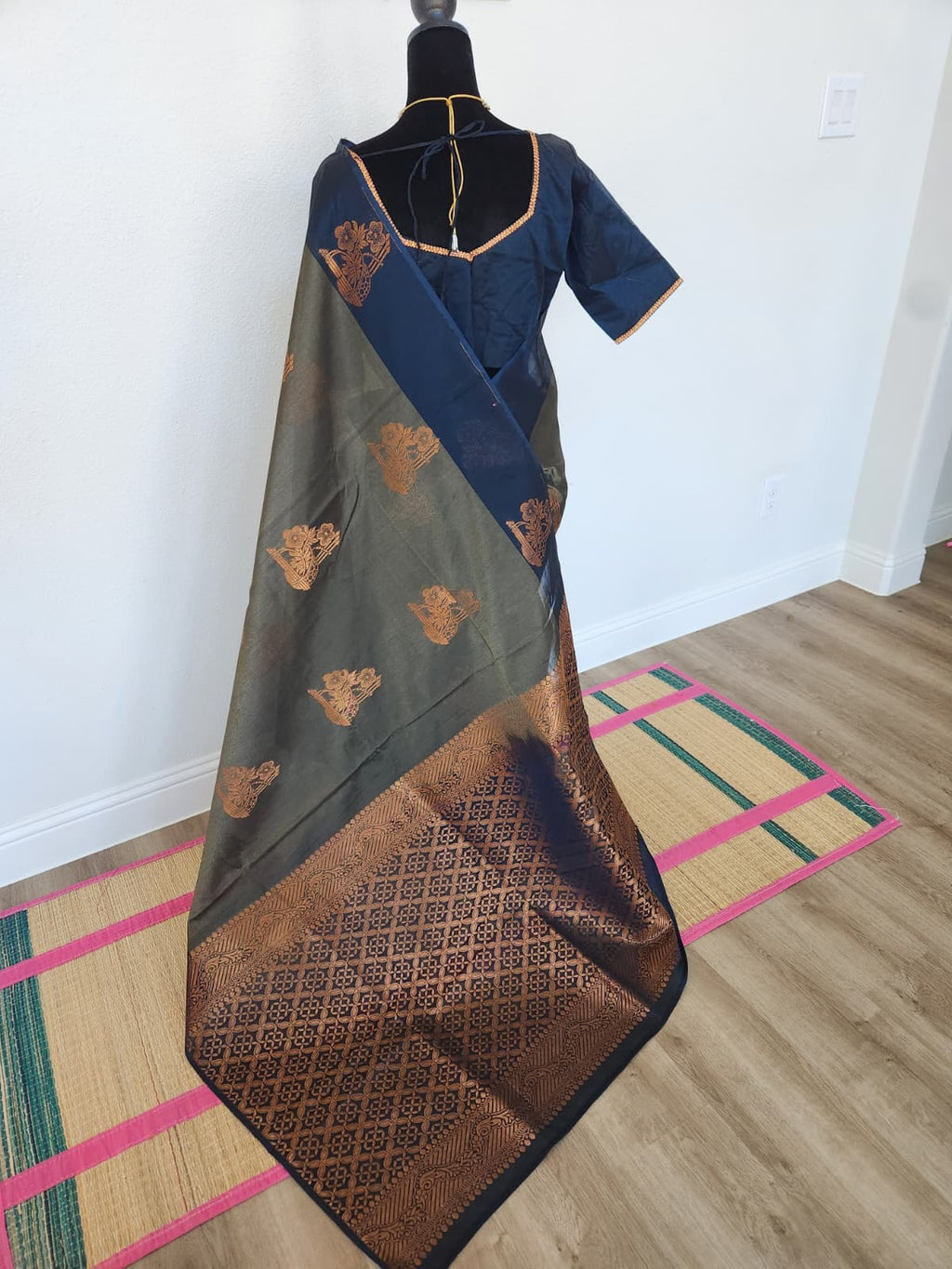 Green Kanchi Silk Cotton Saree, Gold Zari Brocade