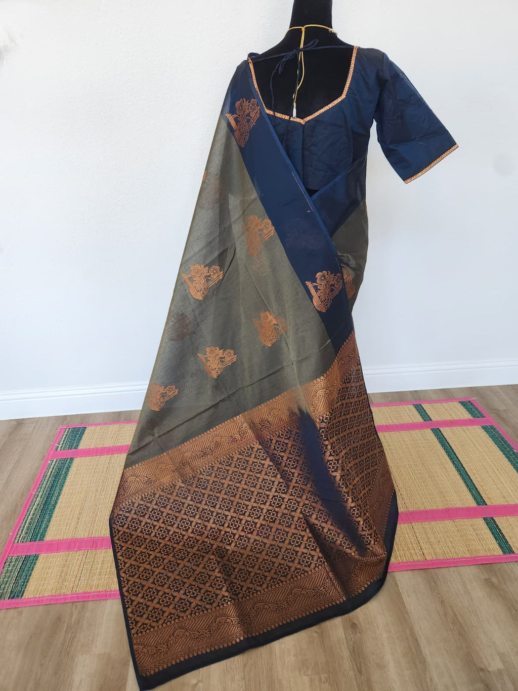 Green Kanchi Silk Cotton Saree, Gold Zari Brocade