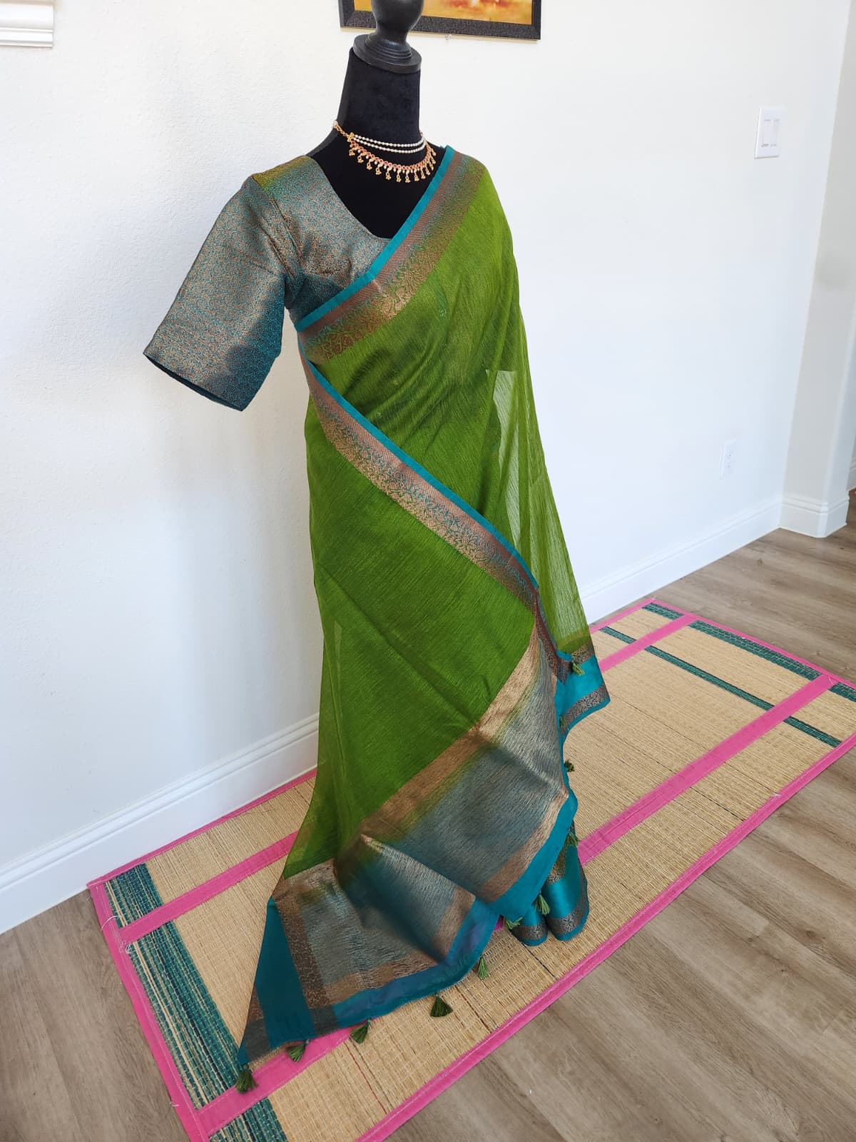 Green Handloom Jute Saree Set with Peacock Blue Border