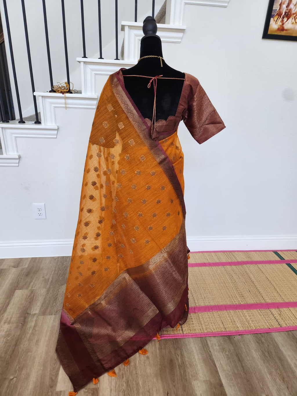 ✨ Premium Handpicked Jute Banarasi Saree with Gap Border ✨