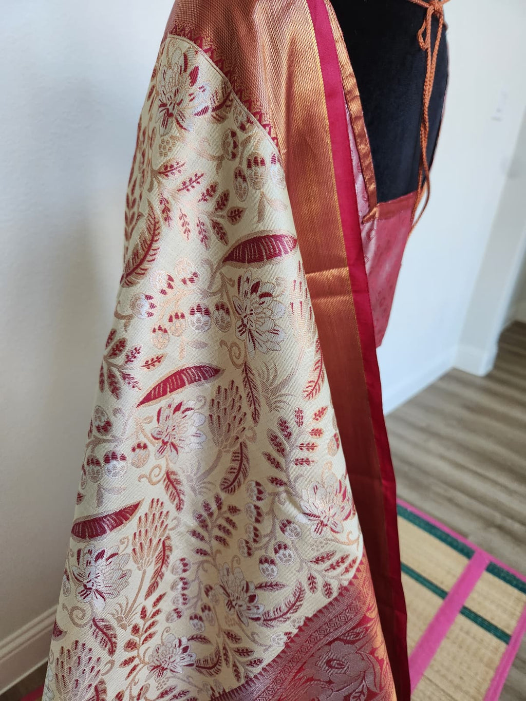 ✨ Premium Kanchipuram Silk Saree – Handpicked Collection ✨ - Ivory/cream body with elegant maroon-red woven floral motifs