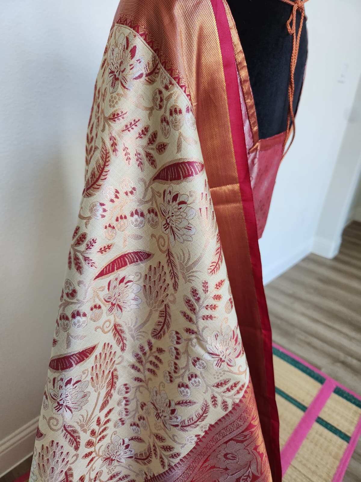 ✨ Premium Kanchipuram Silk Saree – Handpicked Collection ✨ - Ivory/cream body with elegant maroon-red woven floral motifs